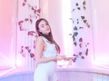 Naked cam girl luna_drips image #1885804
