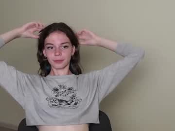 babymia18 naked cam