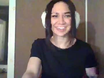 Naked cam girl heidiknight555 image #3461322