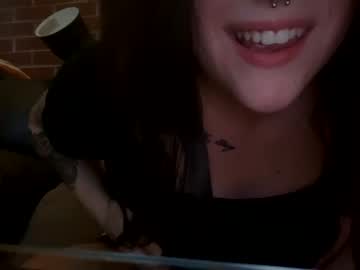 Naked cam girl maddsmax666 image #632890