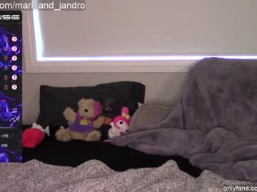 Naked cam girl mari_and_jandro image #333657