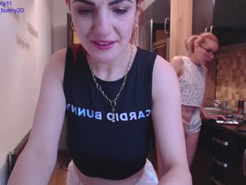 Naked cam couple aly_alyce image #957705