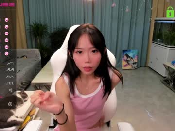 Naked cam girl luna_liu520 image #181460