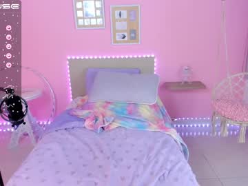 Naked cam girl little_effy18 image #3165809