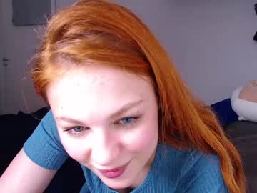 Naked cam girl sophie_irl image #2986026