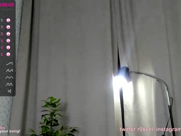 Naked cam girl r00xvel image #814502