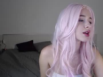 bella_snake naked cam