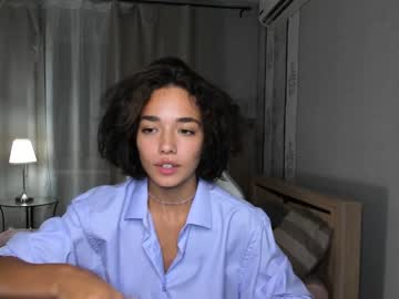 Naked cam girl ella_flare image #2511227