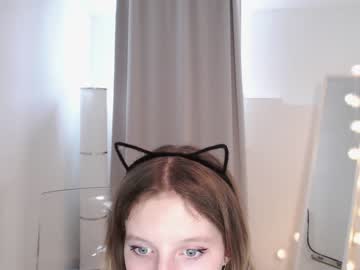 Naked cam girl p_love_ image #1065143