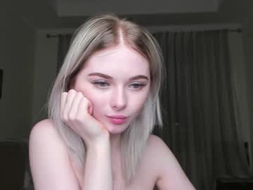 Naked cam girl yuppiyulia image #235004
