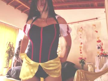 Naked cam girl kendalltyler image #2912027