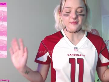 Naked cam girl petitebrat image #3710974