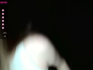 Naked cam couple kissallisse image #465924