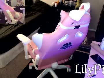 Naked cam girl lilypixel image #2305885