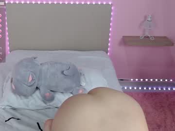 Naked cam girl little_effy18 image #925631