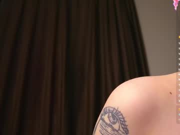 Naked cam girl lonelytati image #4072393