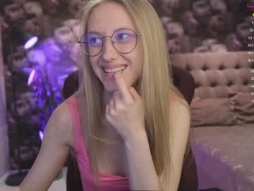 Naked cam girl angeellina image #1808525