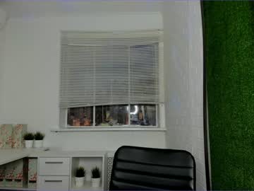 Naked cam girl amy_haris image #190501