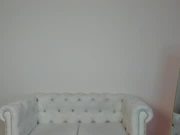 Naked cam girl oliviabr0wn image #3218349