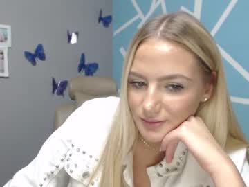 Naked cam girl shy_zorii image #1302191