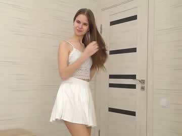 Naked cam girl olivia_nikolson image #1686223