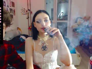 Naked cam couple _alisa_in_wonderland image #3994594