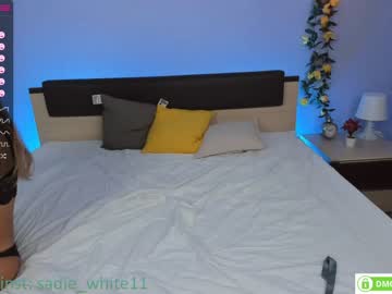 Naked cam girl foxhilary image #2566122