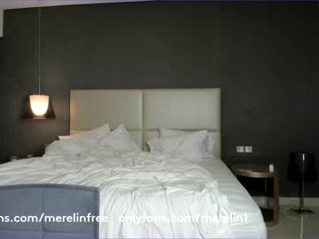 Naked cam girl merelin__ image #1476329