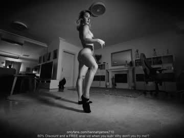 Naked cam girl hannahjames710 image #2708892