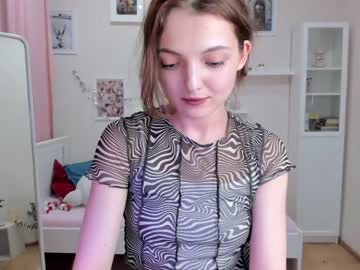 Naked cam girl whereweland image #3409311