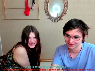 Naked cam couple karolina_coy image #1605207