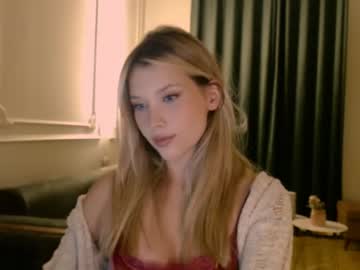 Naked cam girl bitter_moon image #3580188