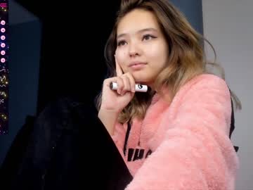 Naked cam girl tokpokki_m image #2765053