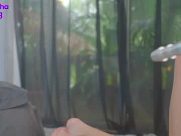Naked cam girl mashayang image #1911834
