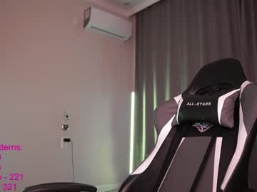 Naked cam girl lindamei image #1957261