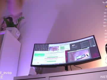 Naked cam girl lil_eva image #2669882