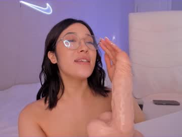 suh_janne naked cam
