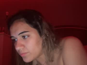 Naked cam girl daisycremm image #4002261