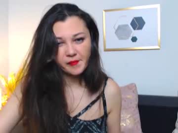 Naked cam girl ilayna_day image #3874674