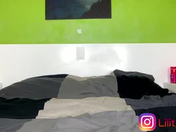 Naked cam girl lily_holy image #3672792
