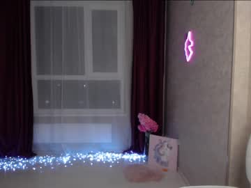 Naked cam girl addelin_moon image #2698483