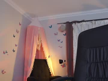 Naked cam girl juicyandthepussyblvd image #2607665
