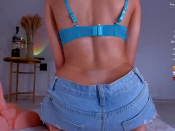 Naked cam girl megan_foxxx15 image #3015153