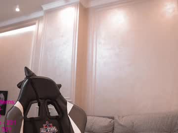 Naked cam girl lindamei image #2738536