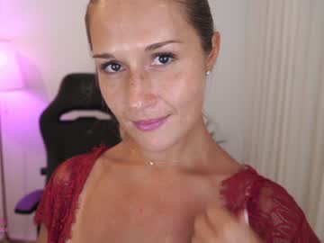 Naked cam girl yours_anastasia image #2189018