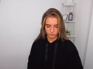 Naked cam girl _matildaa image #485314