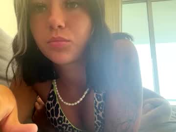 Naked cam girl aldengrace24 image #4079600