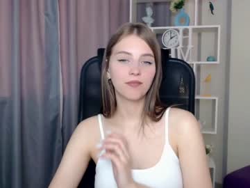 Naked cam girl lilliasweety image #1731039