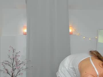 Naked cam girl eli_sun image #3060365