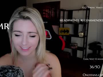 Naked cam girl kimilee22 image #3014410